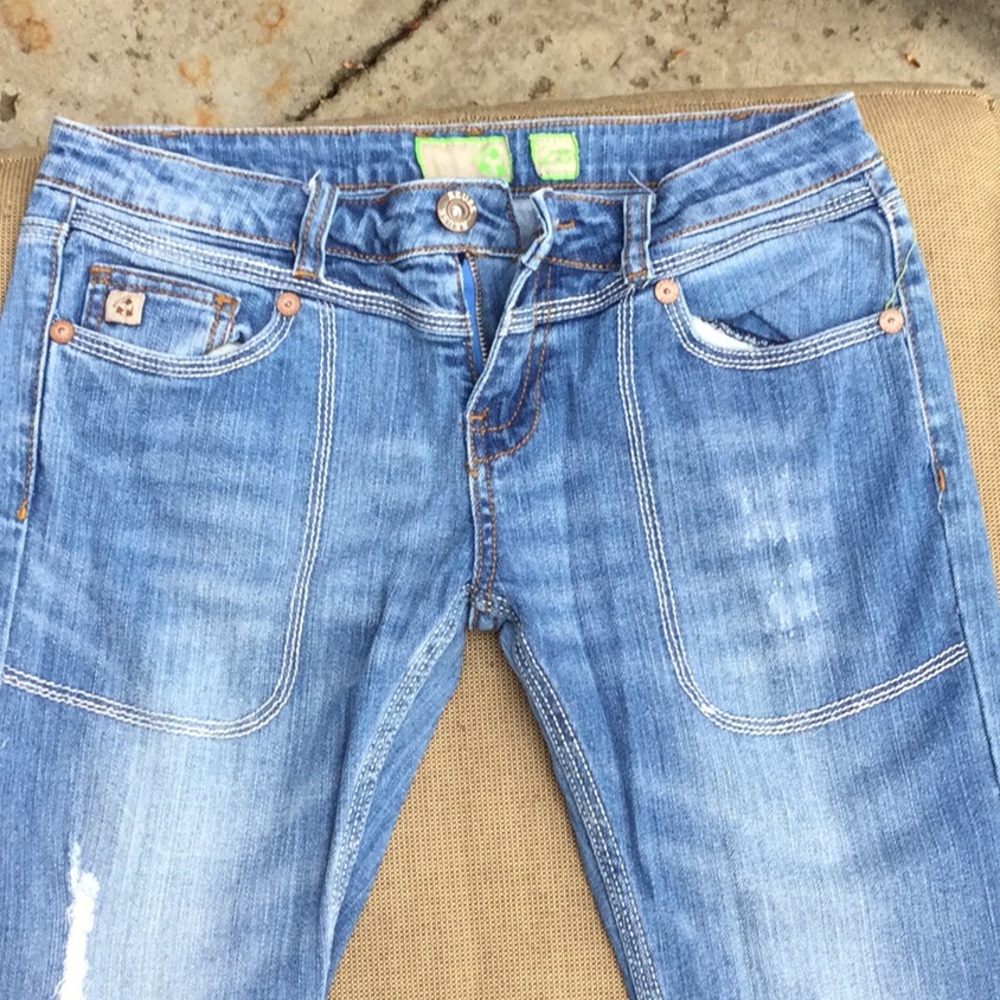 Reuse Women’s Jeans
